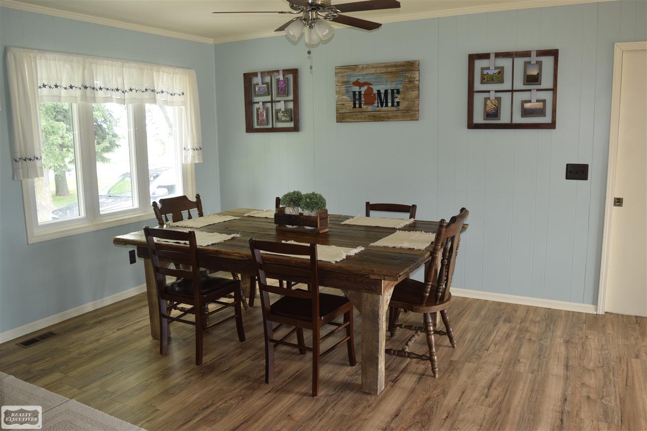78409 Romeo Plank Road Armada, MI 48005 - Photo 13 of 32 Dining Room
