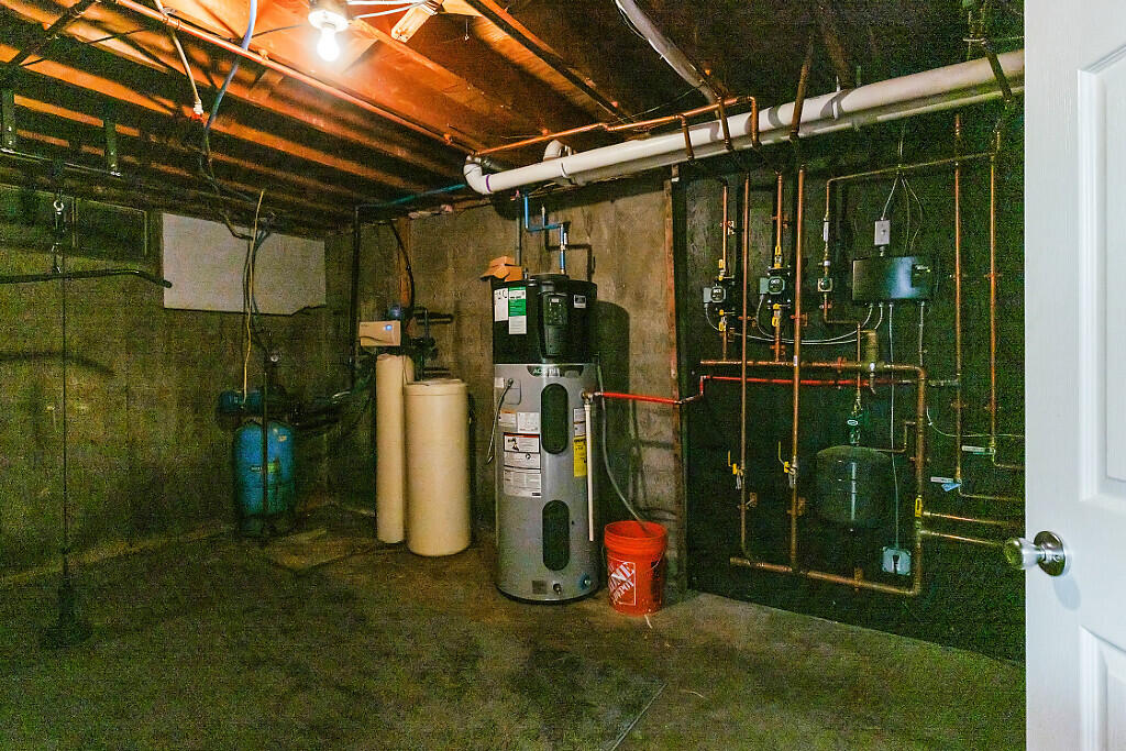 209 Holmes Road Winthrop, ME 04364 - Photo 65 of 71 Utility room