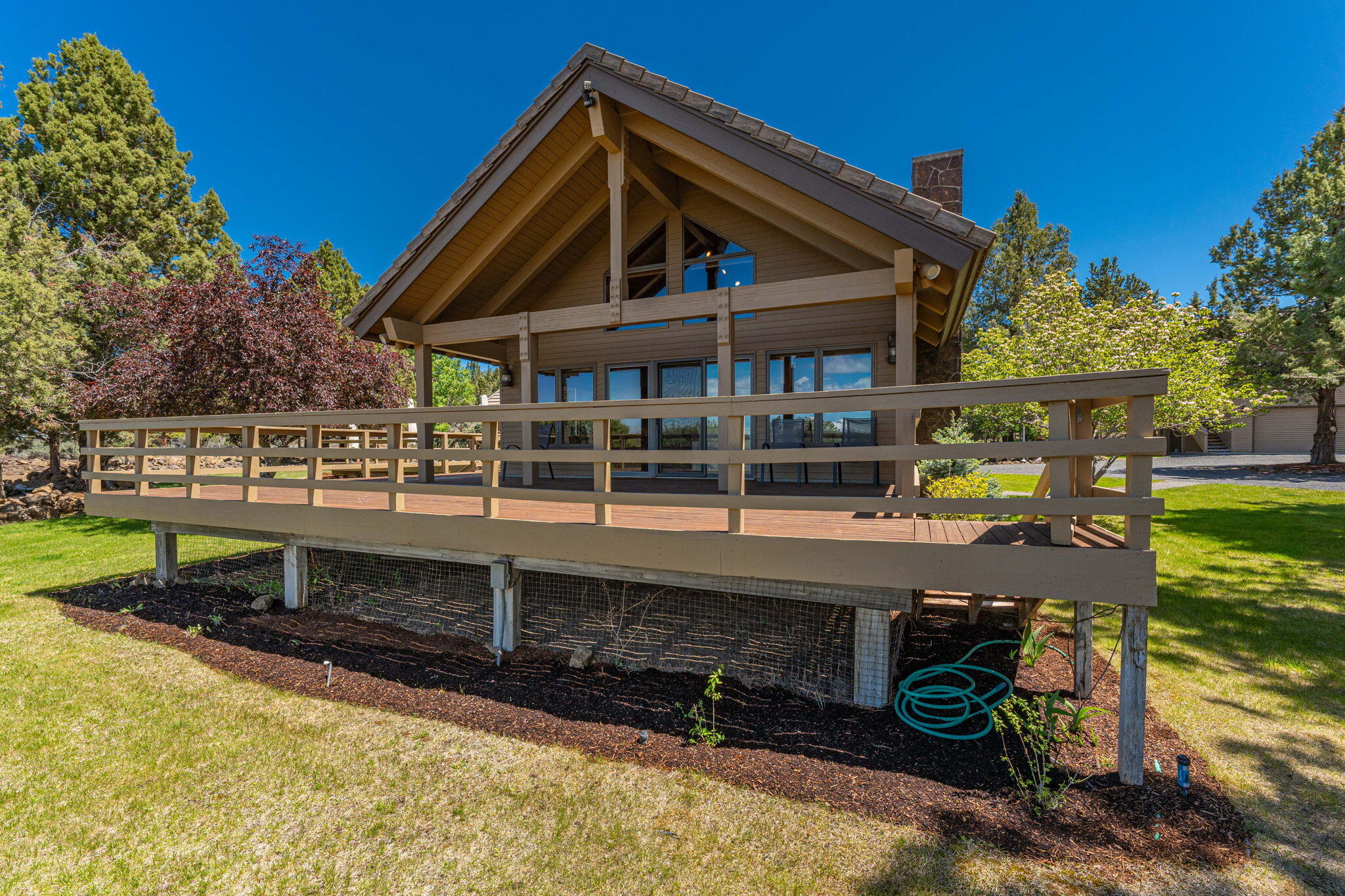 64236 Crosswinds Road Bend, OR 97703 - Photo 4 of 45 5