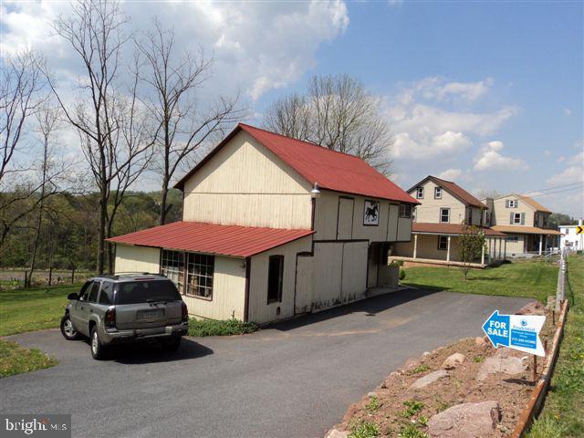 805 Reinholds Road Denver, PA 17517 - Photo 1 of 14