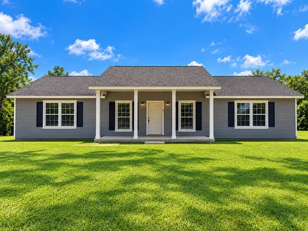 $225,000 | 610 County Road 4550, Spurger, TX 77660