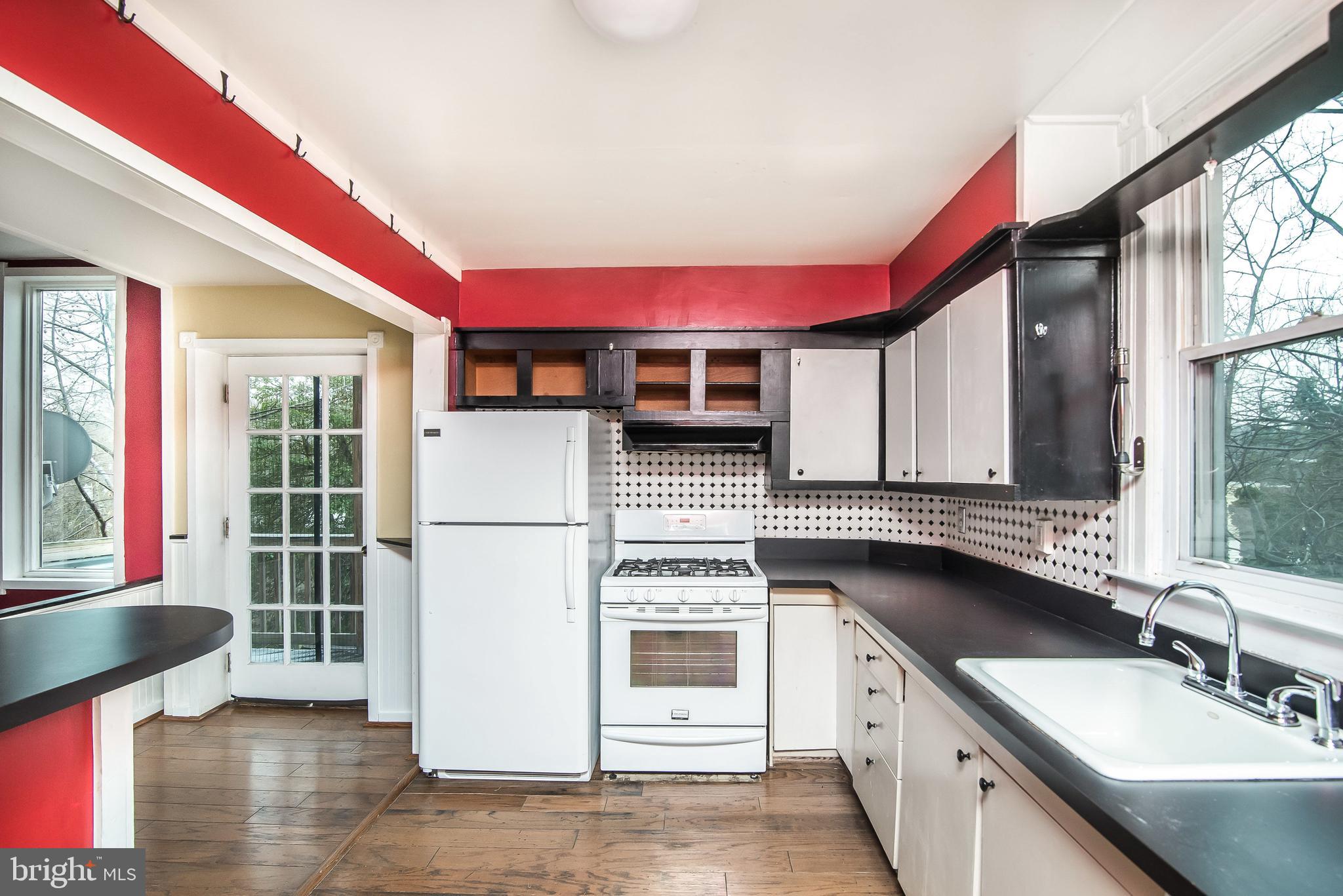 5716 Falls Road Baltimore, MD 21209 - Photo 14 of 44 Kitchen