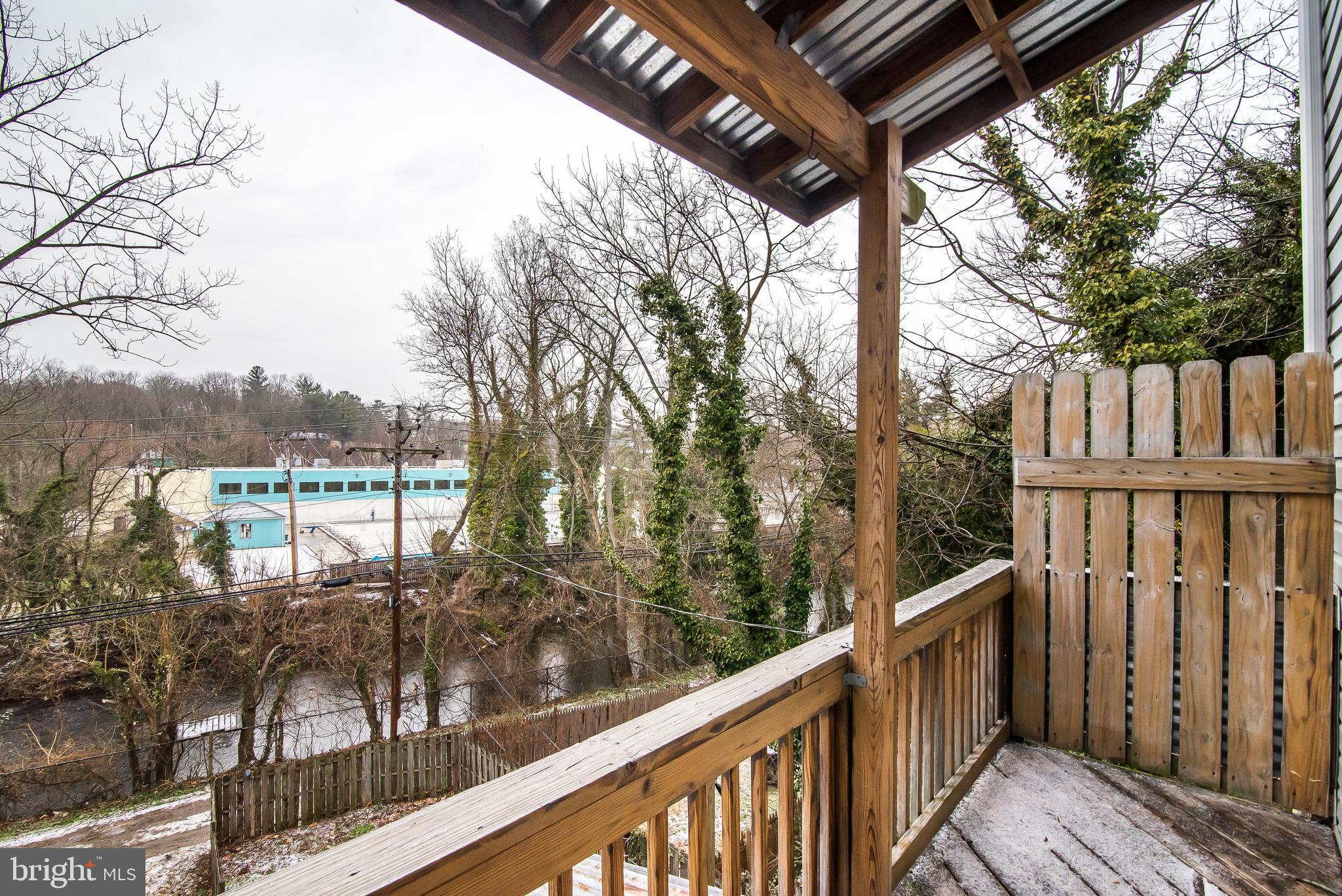 5716 Falls Road Baltimore, MD 21209 - Photo 23 of 44 Deck