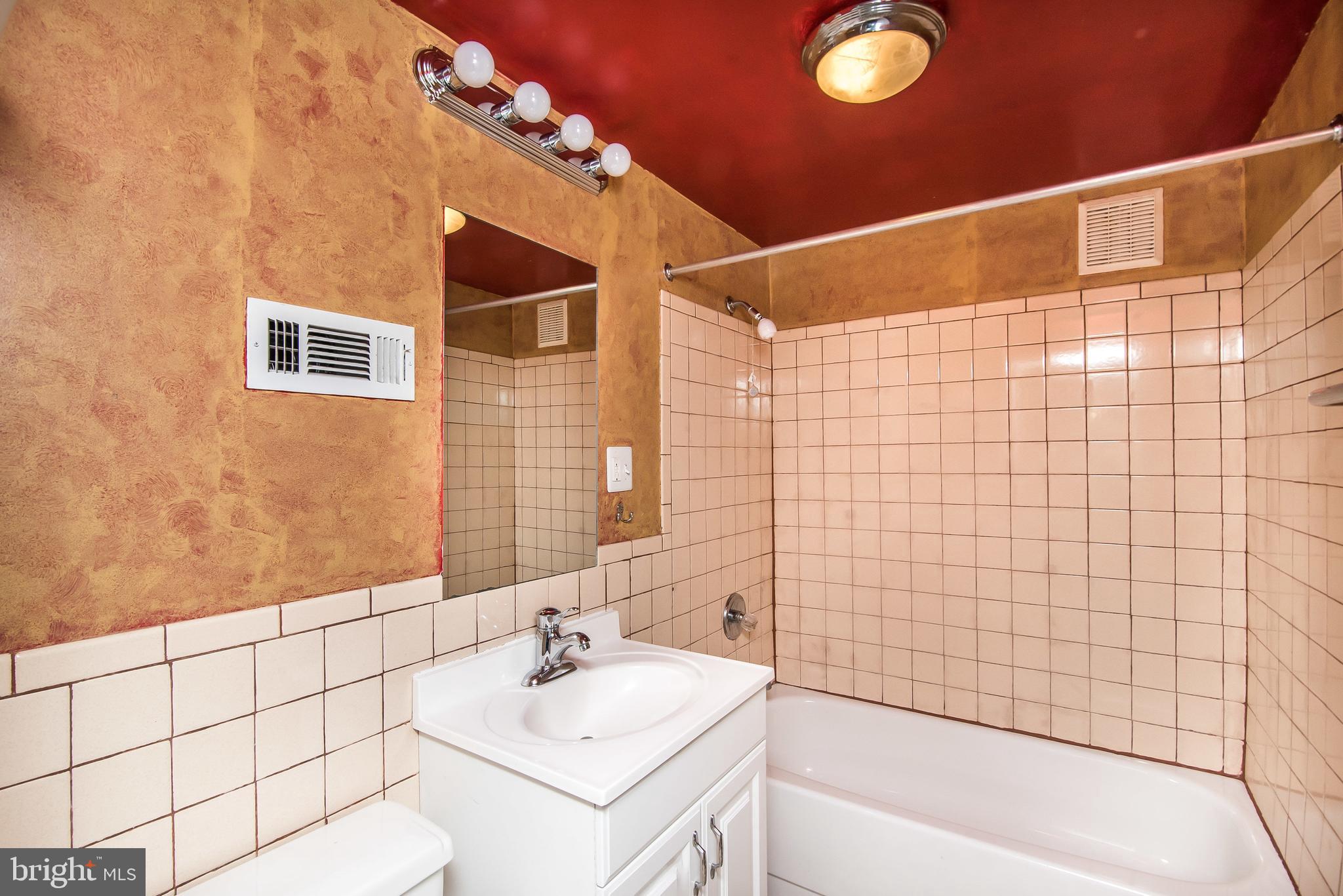 5716 Falls Road Baltimore, MD 21209 - Photo 24 of 44 Bathroom Three
