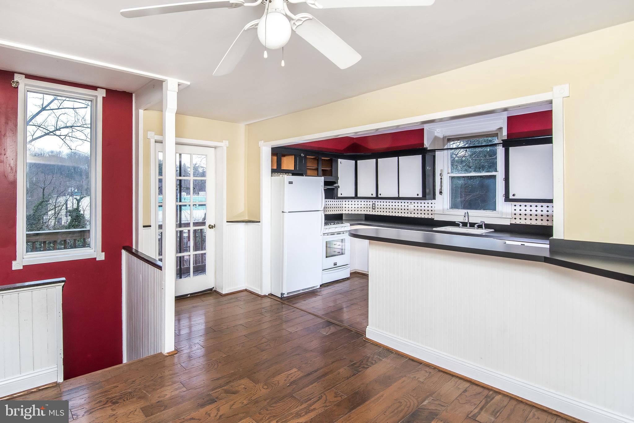 5716 Falls Road Baltimore, MD 21209 - Photo 9 of 44 Dining Room
