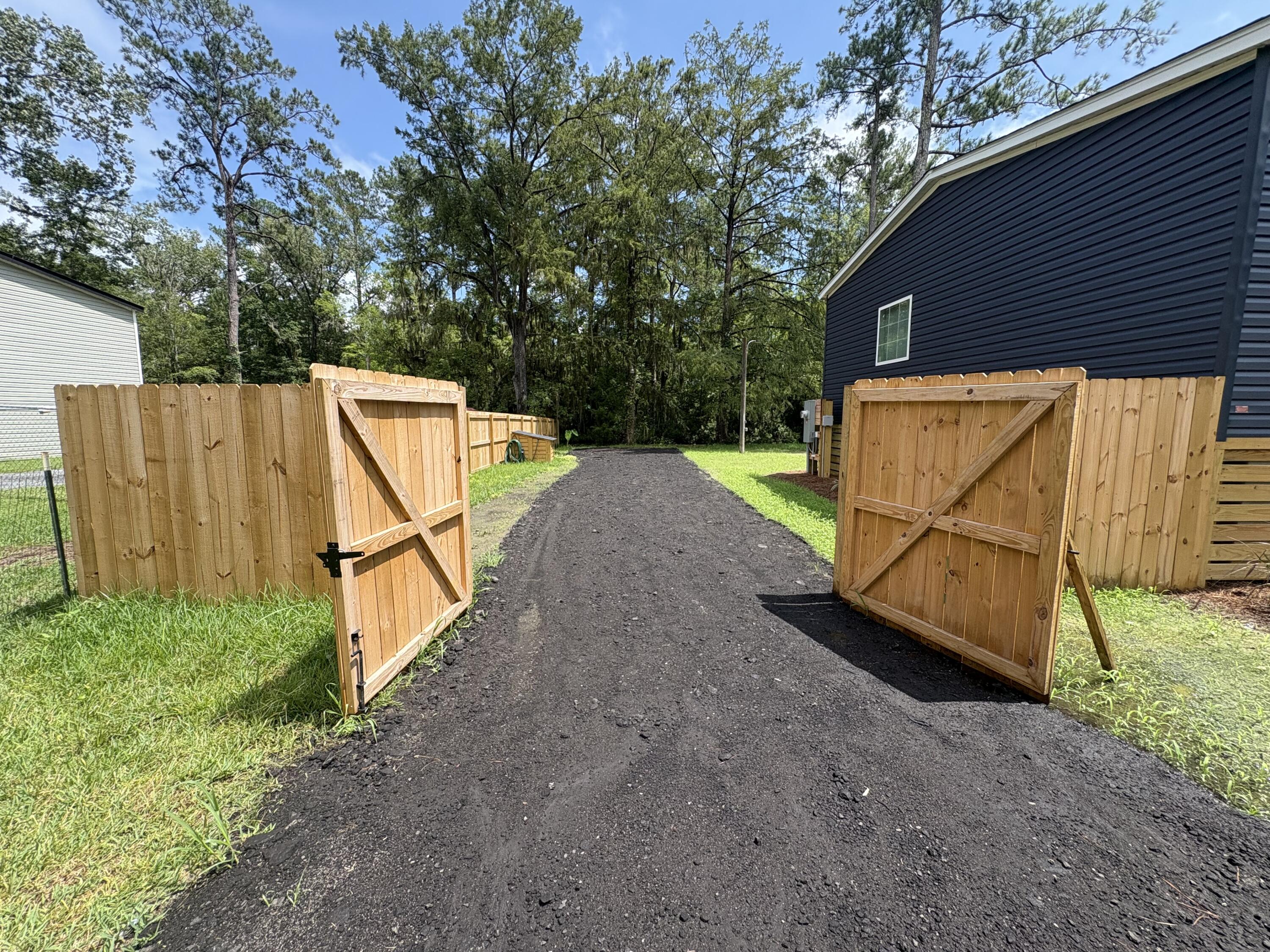 3323 Prices Bridge Lane Walterboro, SC 29488 - Photo 47 of 83 Driveway