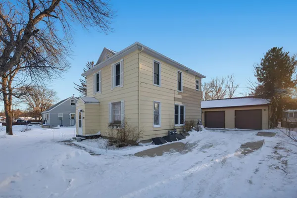 $235,000 | 702 21st Street South, Fargo, ND 58103