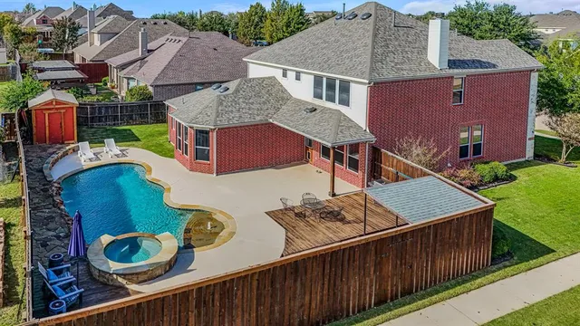 a view of a house with outdoor space