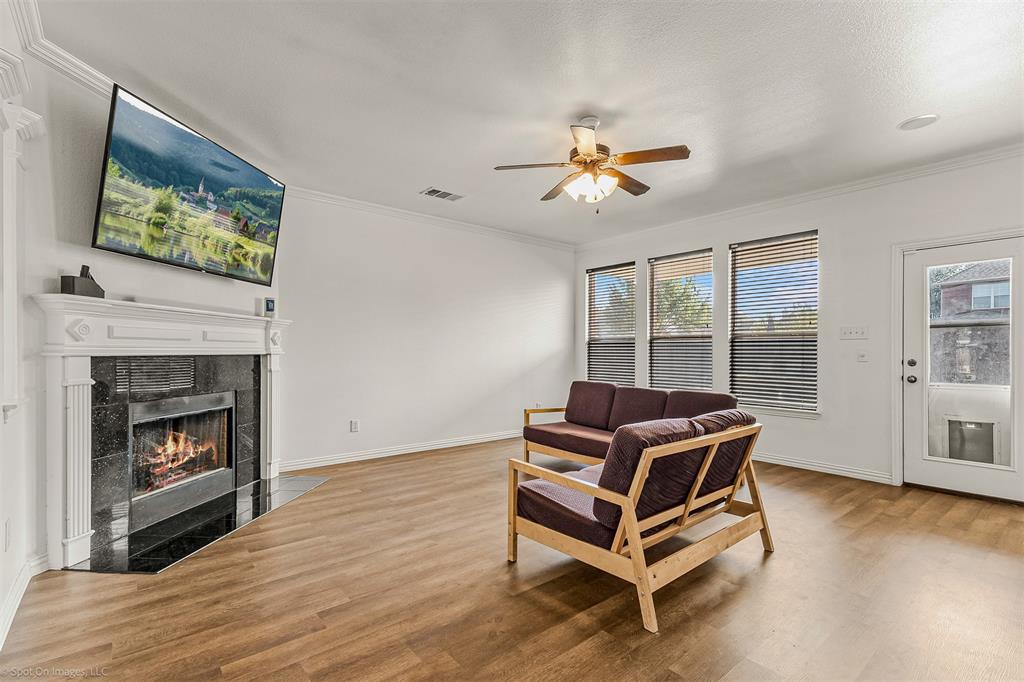 204 Leonard Way Fate, TX 75087 - Photo 8 of 27