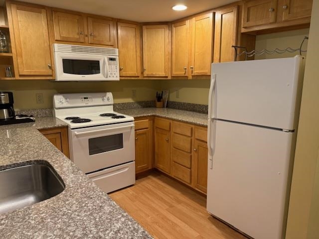 2940 Highway 103, Unit 158 Cavendish, VT 05153 - Photo 3 of 27