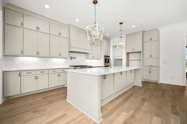 a close view of a bathtub in a bathroom