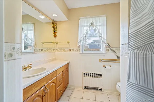 $599,999 | 307 6th Avenue, St. James, NY 11780