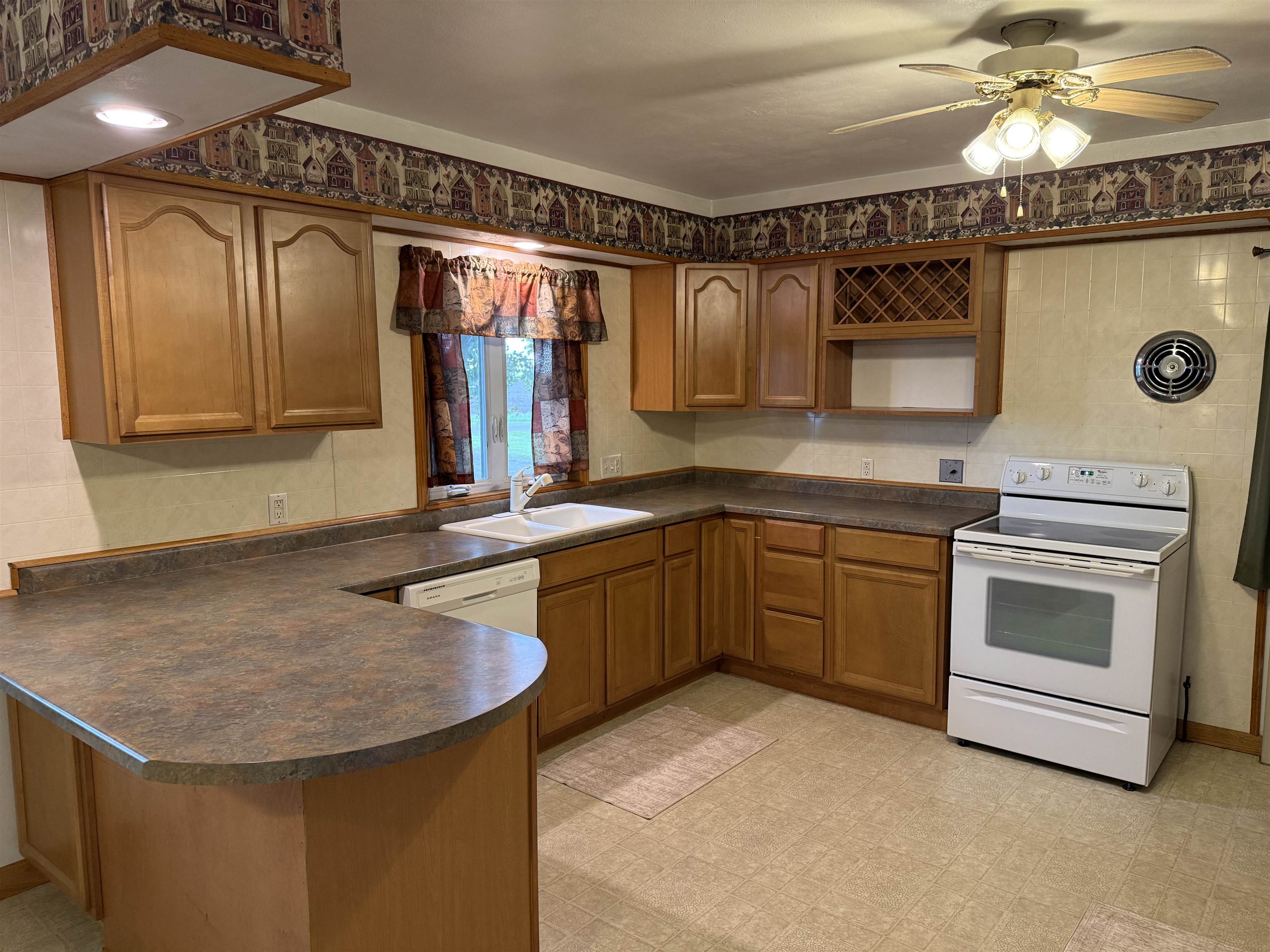 13546 North Showers Road Orangeville, IL 61060 - Photo 6 of 37