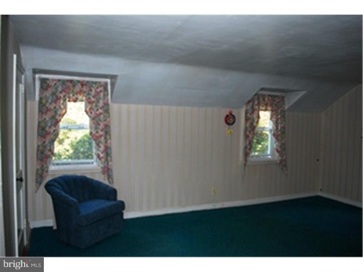 117 Earlington Road Havertown, PA 19083 - Photo 13 of 19
