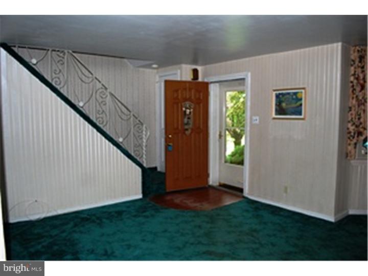 117 Earlington Road Havertown, PA 19083 - Photo 4 of 19