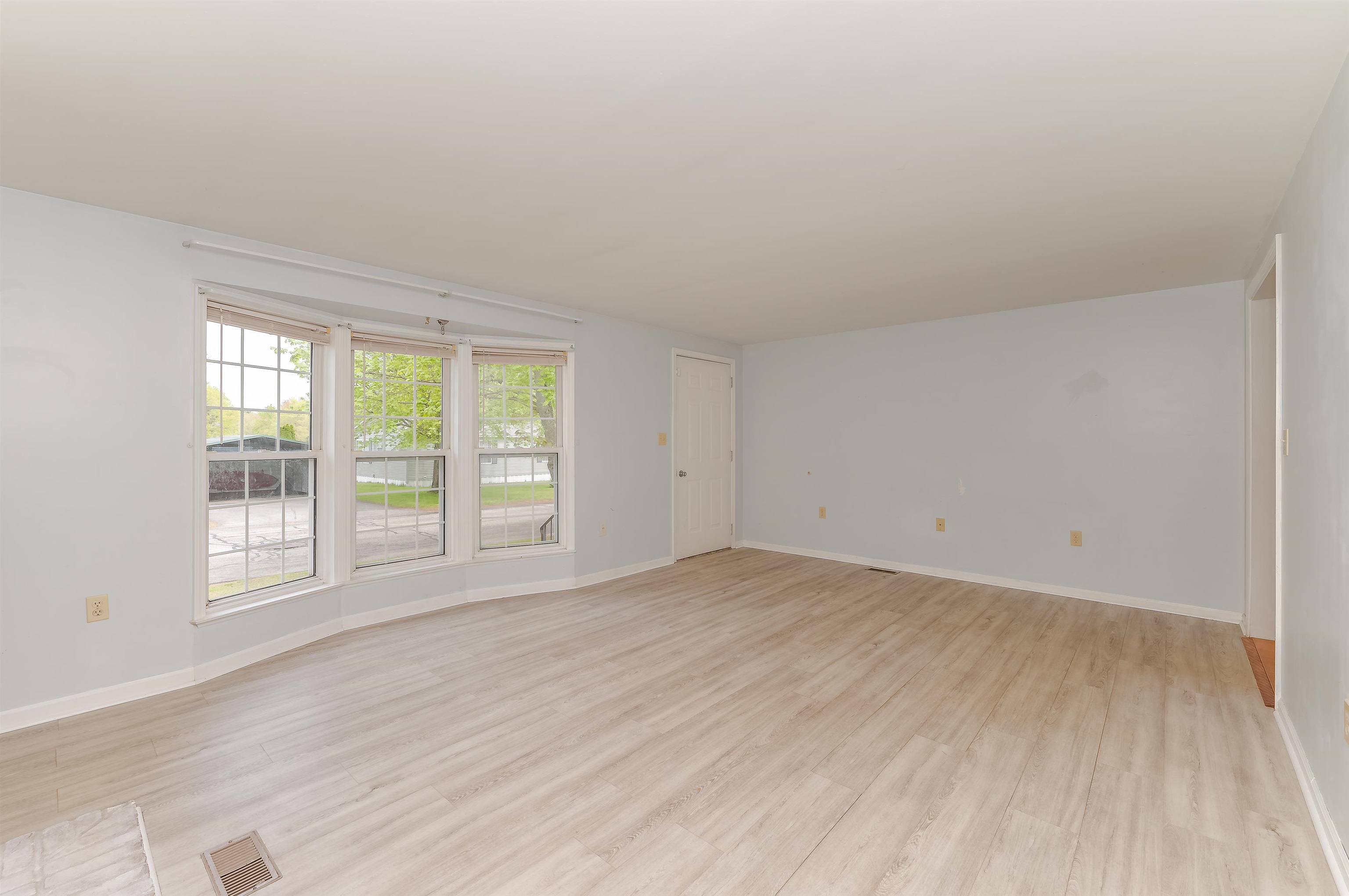 12 Caribbean Lane Rochester, NH 03867 - Photo 13 of 40