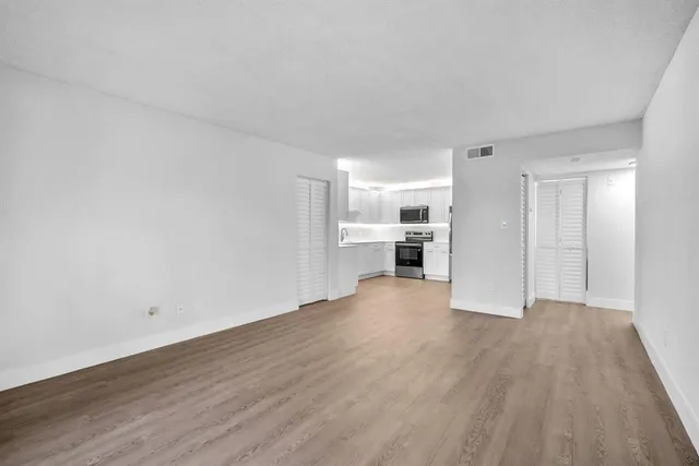 $2,200 | 4200 Community Drive, Unit 1131304, West Palm Beach, FL 33409