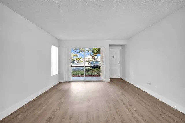 $2,200 | 4200 Community Drive, Unit 1131304, West Palm Beach, FL 33409