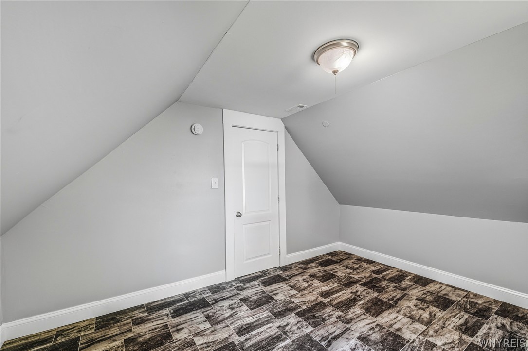 389 Military Road Buffalo, NY 14207 - Photo 27 of 31