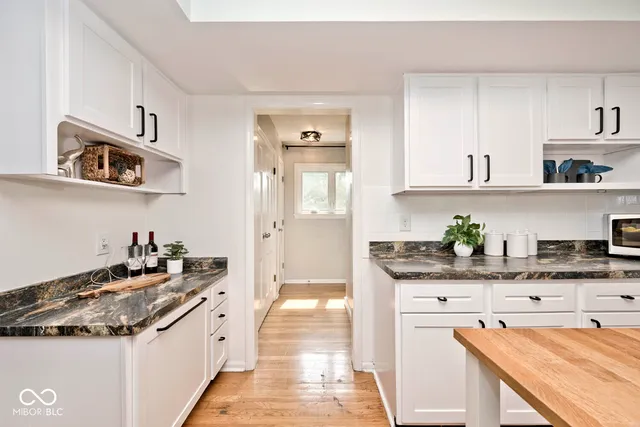 $439,900 | 7152 Aldgate Lane, Indianapolis, IN 46250