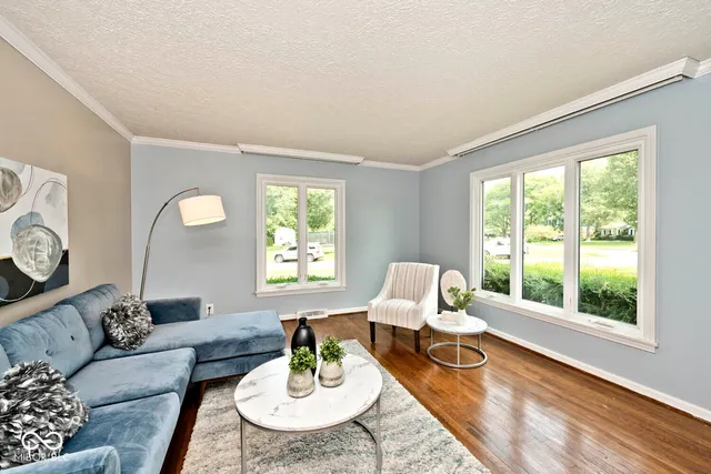 $439,900 | 7152 Aldgate Lane, Indianapolis, IN 46250