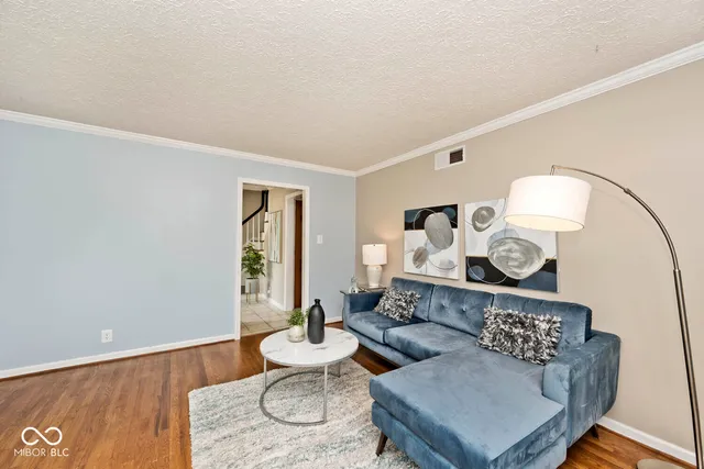 $439,900 | 7152 Aldgate Lane, Indianapolis, IN 46250