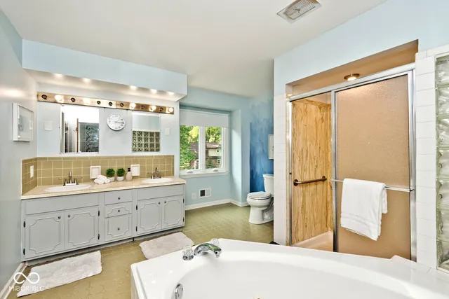 $439,900 | 7152 Aldgate Lane, Indianapolis, IN 46250