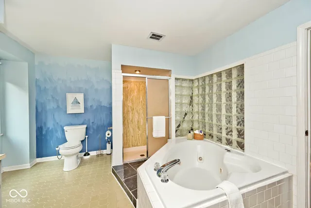 $439,900 | 7152 Aldgate Lane, Indianapolis, IN 46250