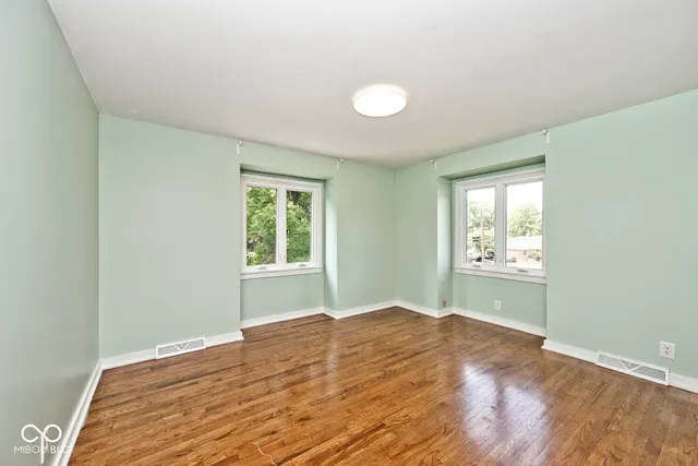 $439,900 | 7152 Aldgate Lane, Indianapolis, IN 46250