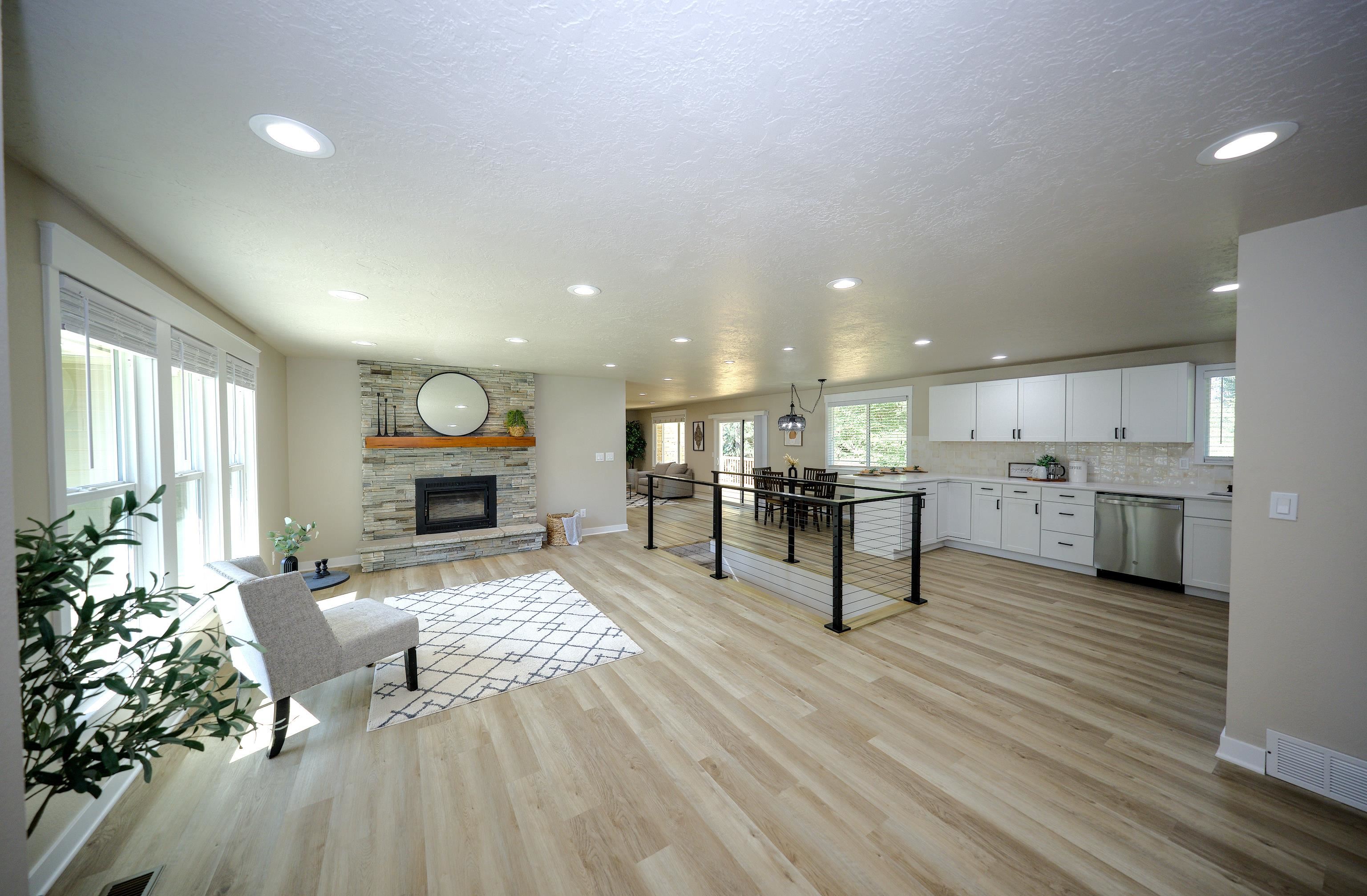 4725 South Bates Road Spokane, WA 99206 - Photo 2 of 48