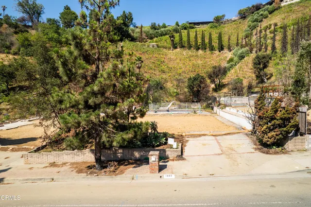 $2,198,000 | 1227 Bienveneda Avenue, Los Angeles, CA 90272