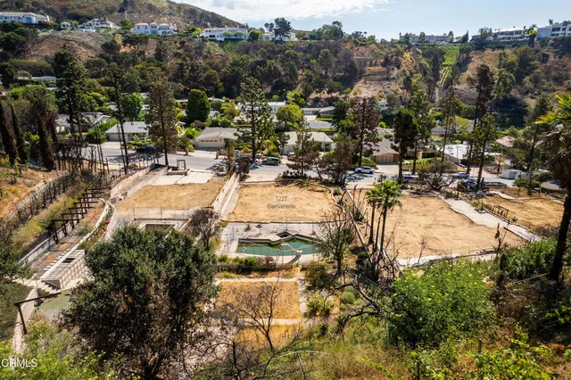 $2,198,000 | 1227 Bienveneda Avenue, Los Angeles, CA 90272