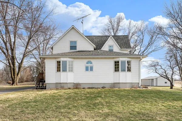 $384,900 | 1610 29th Avenue Southeast, Austin, MN 55912