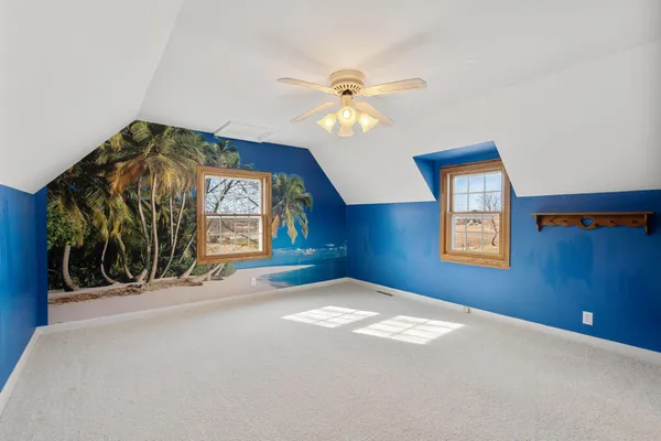 $384,900 | 1610 29th Avenue Southeast, Austin, MN 55912