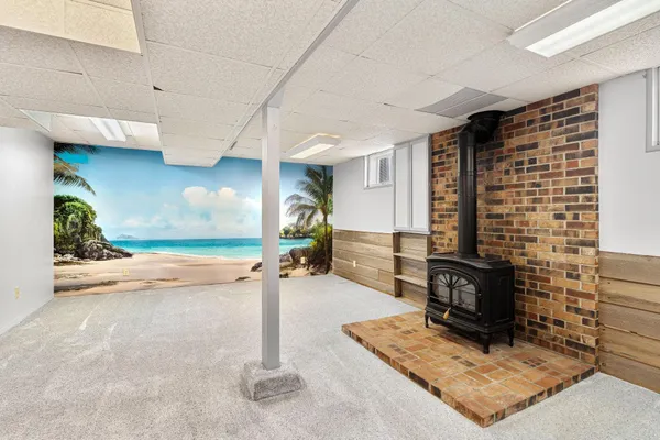 $384,900 | 1610 29th Avenue Southeast, Austin, MN 55912