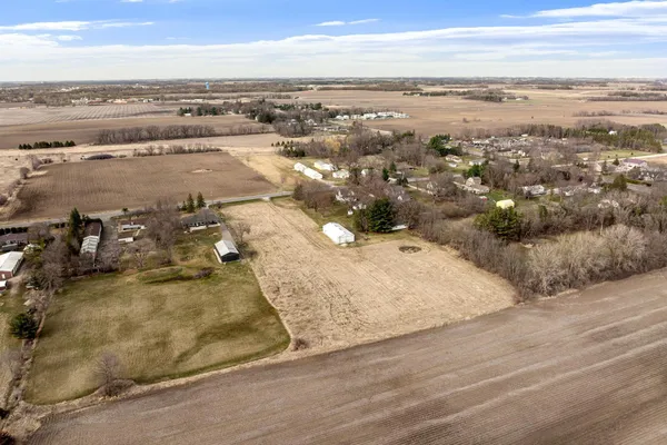 $384,900 | 1610 29th Avenue Southeast, Austin, MN 55912