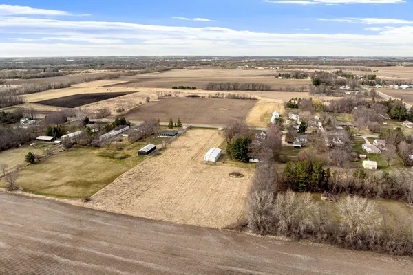 $384,900 | 1610 29th Avenue Southeast, Austin, MN 55912