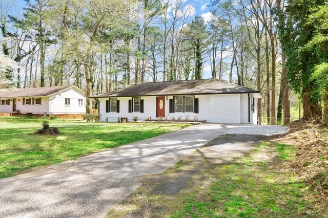 a view of outdoor space yard and front view of a house