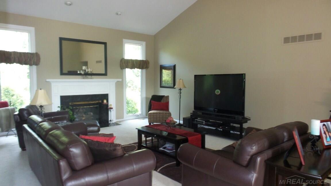 1201 Lakeview Drive Rochester Hills, MI 48306 - Photo 7 of 30