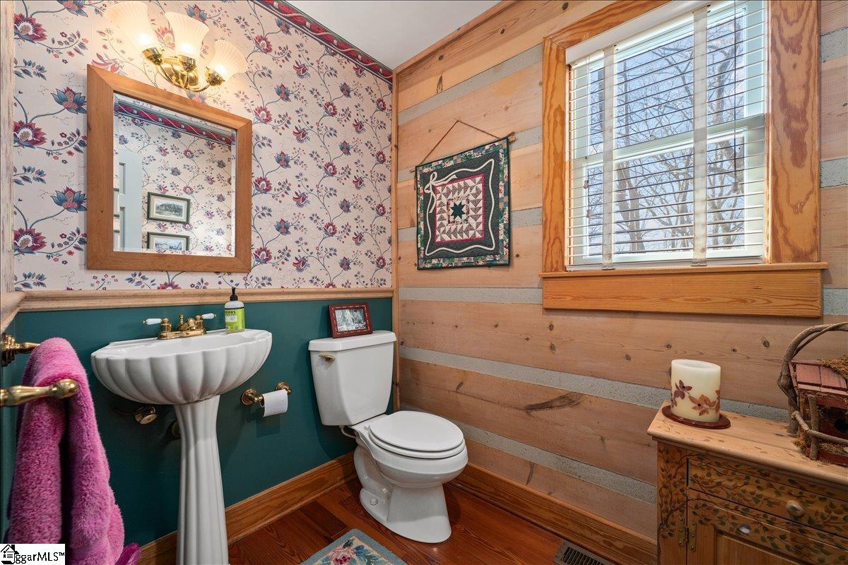 512 Doe Run Pickens, SC 29671 - Photo 18 of 37