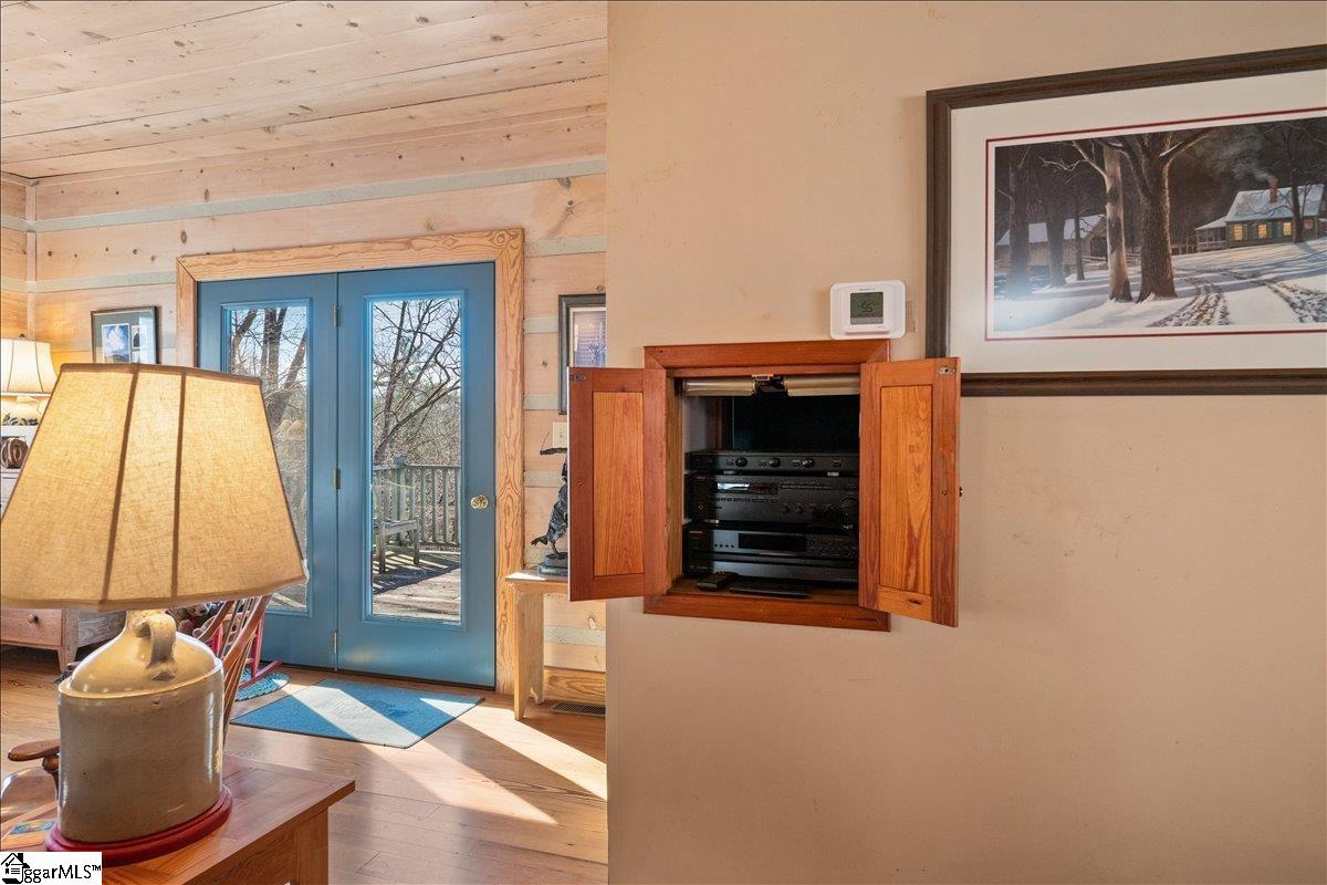 512 Doe Run Pickens, SC 29671 - Photo 34 of 37