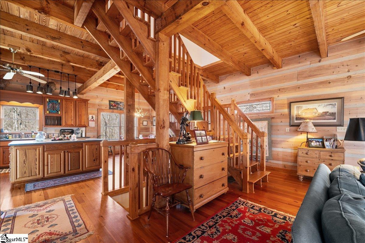 512 Doe Run Pickens, SC 29671 - Photo 8 of 37