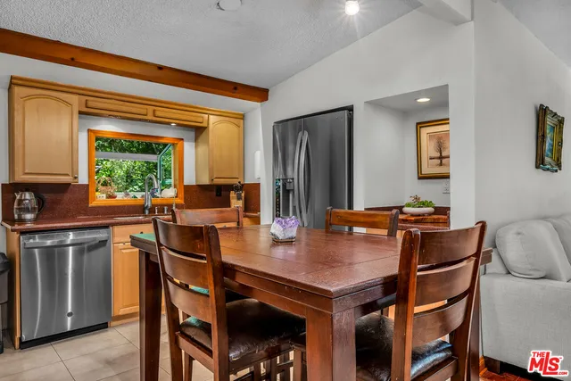 $7,450 | 3447 Vista Haven Road, Sherman Oaks, CA 91403