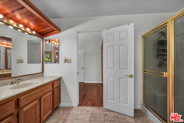 $7,450 | 3447 Vista Haven Road, Sherman Oaks, CA 91403