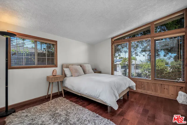 $7,450 | 3447 Vista Haven Road, Sherman Oaks, CA 91403