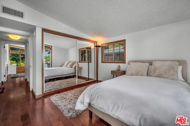 $7,450 | 3447 Vista Haven Road, Sherman Oaks, CA 91403