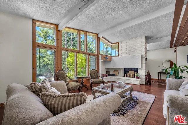 $7,450 | 3447 Vista Haven Road, Sherman Oaks, CA 91403