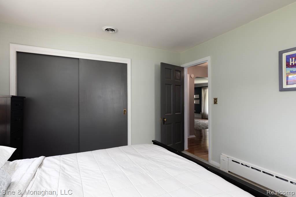 1154 Hampton Road Grosse Pointe Woods, MI 48236 - Photo 14 of 24