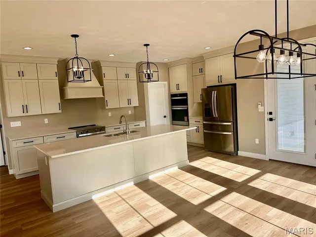 $537,500 | 125 Gladwyn Drive, Millstadt, IL 62260