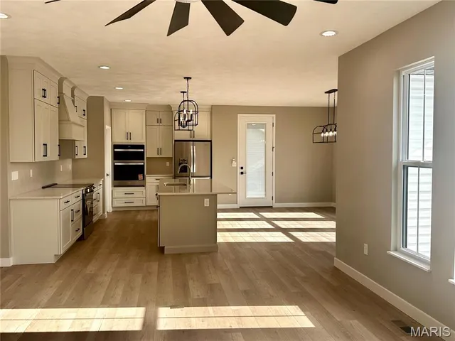 $537,500 | 125 Gladwyn Drive, Millstadt, IL 62260